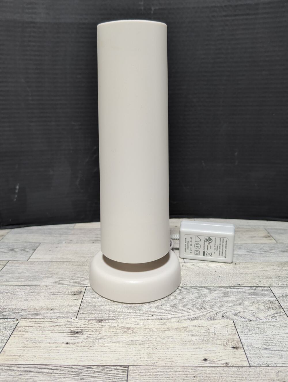 SimpliSafe Base Station BS2000 1st Generation Home Security With Power Supply